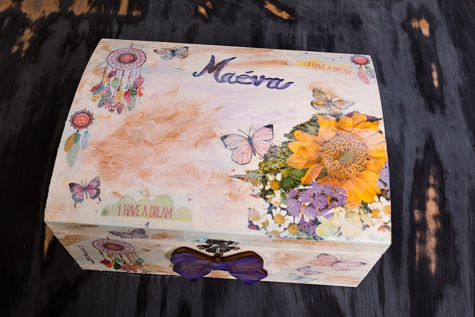 Caseta de Bijuterii cu tehnica Decoupage