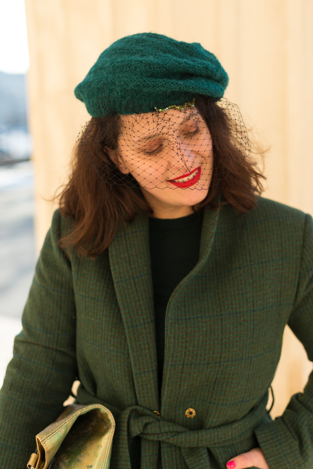 Caciula alpaca cu voaleta Emerald Green