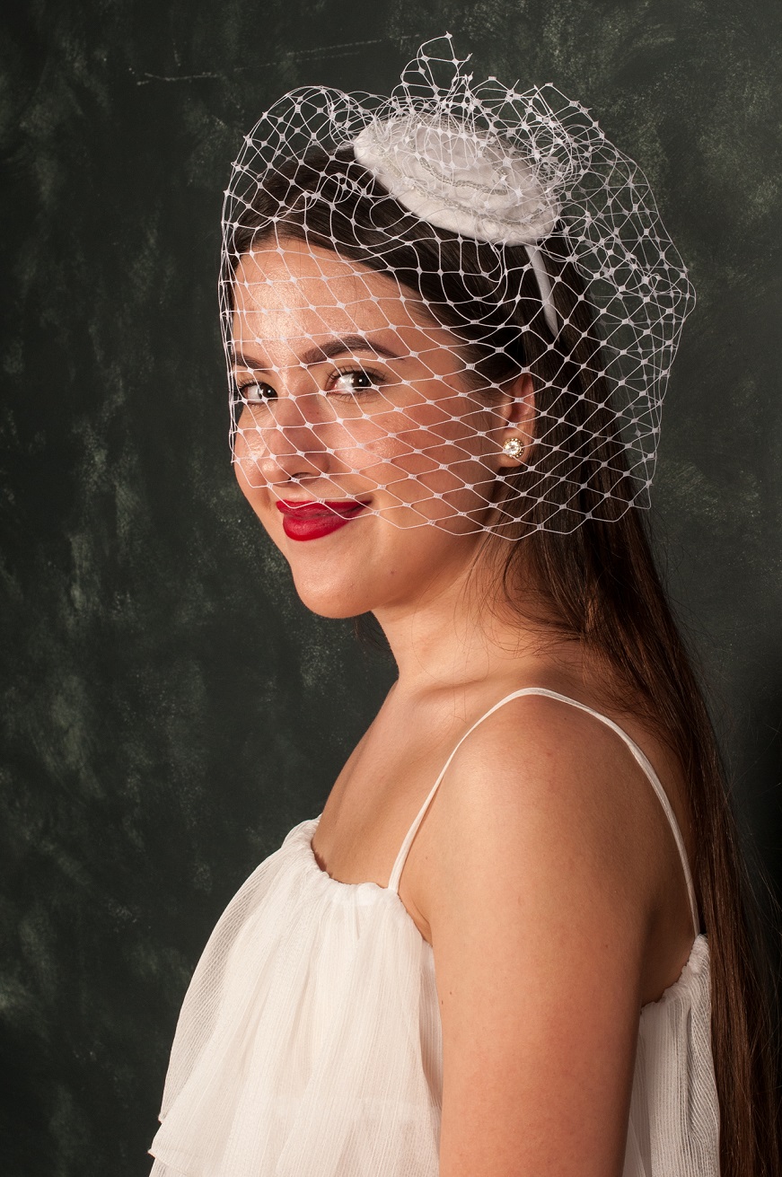 Fascinator handmade Bella