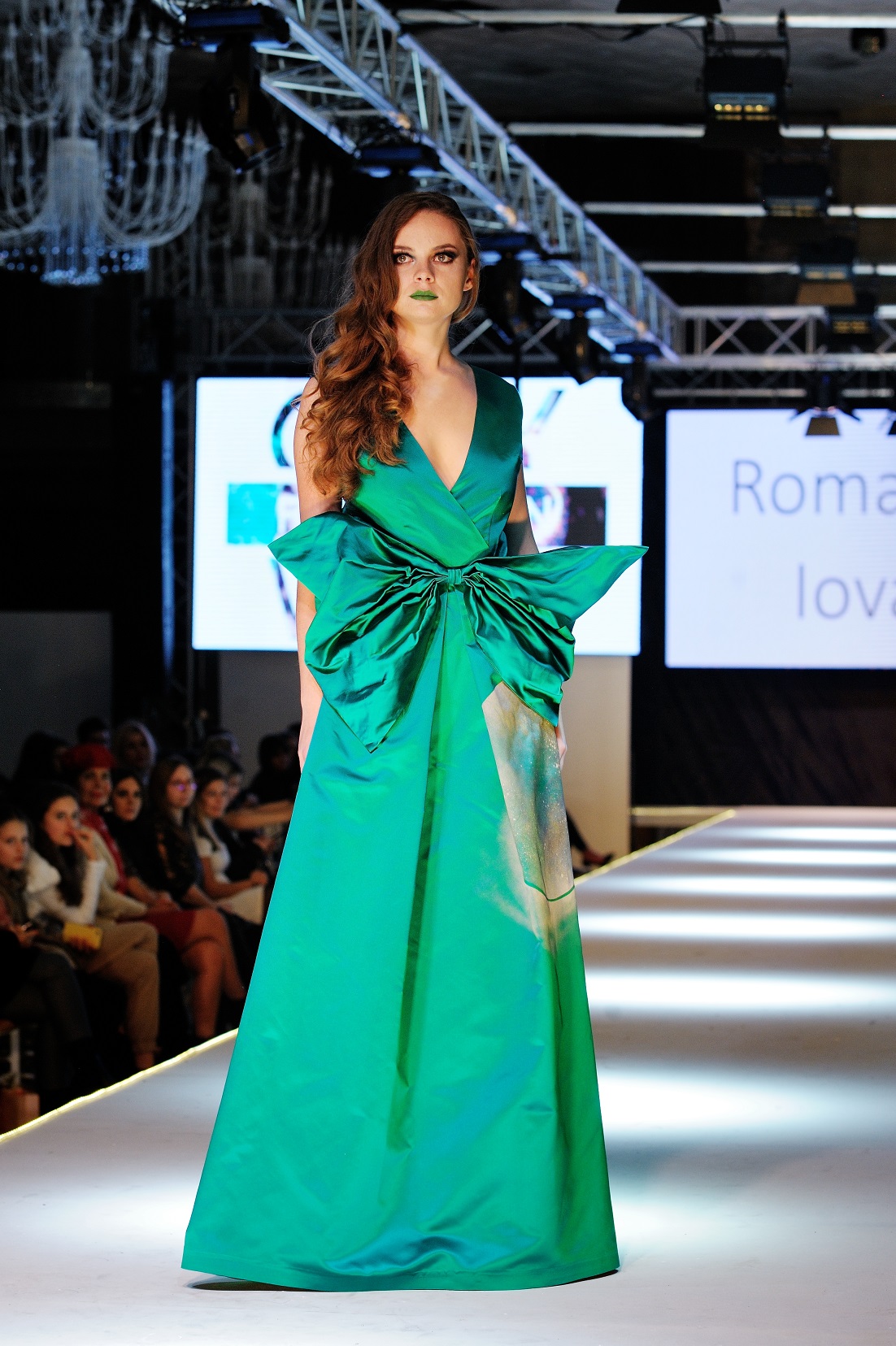Romanita Iovan fashion designer 31 ani activitate