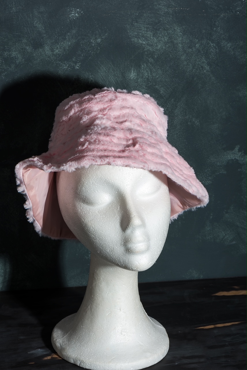 Caciula bucket hat roz din blana artificiala