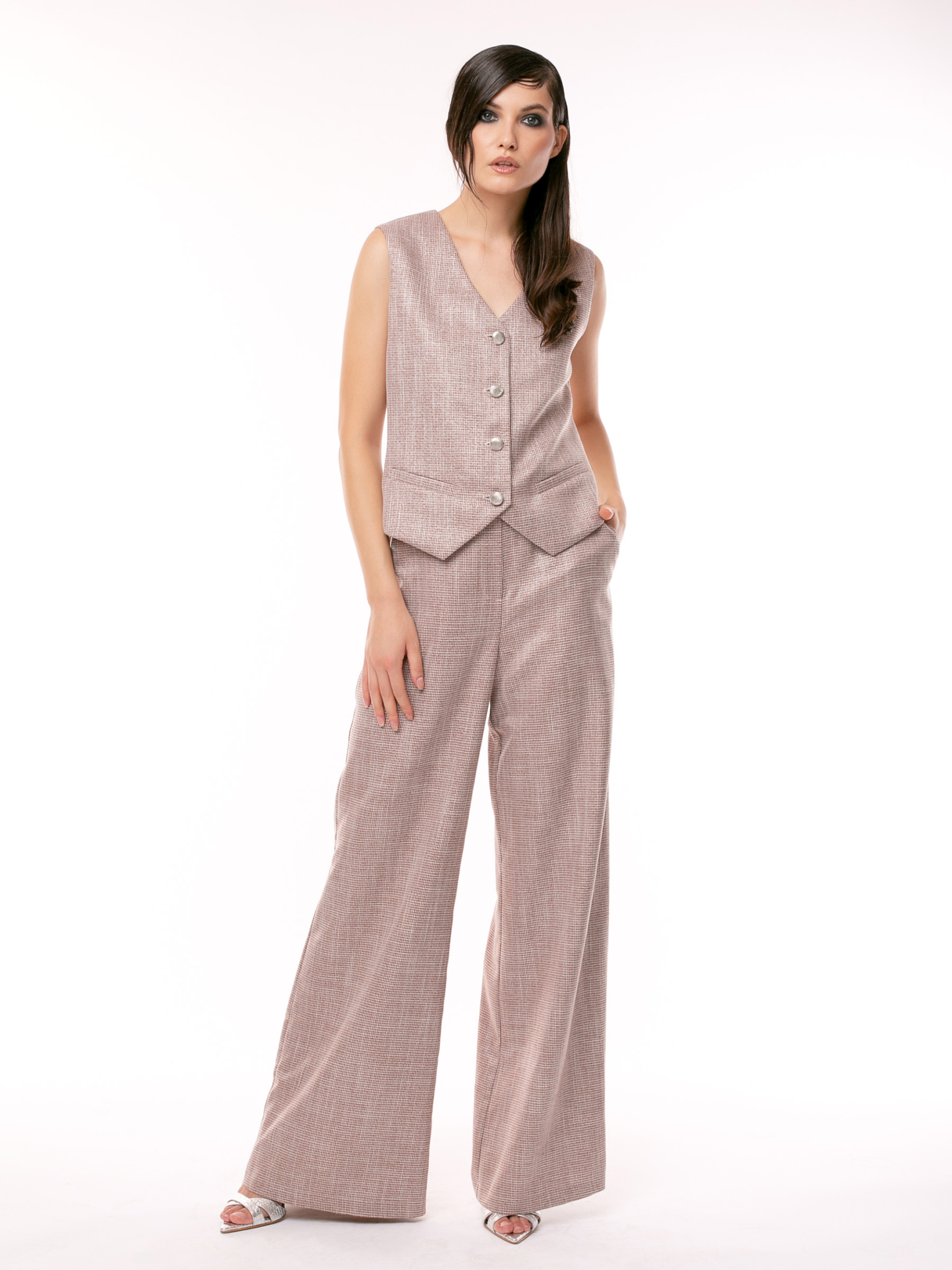 colectie-designeri-romani-larisa-dragna-the-room-showroom (04)